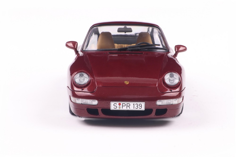 Porsche 911 (993) Turbo 1997 1:18