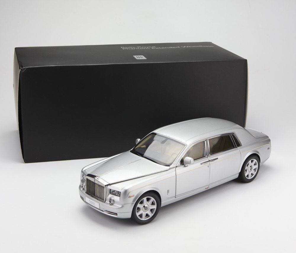 Rolls-Royce Phantom EWB 2003 1:18