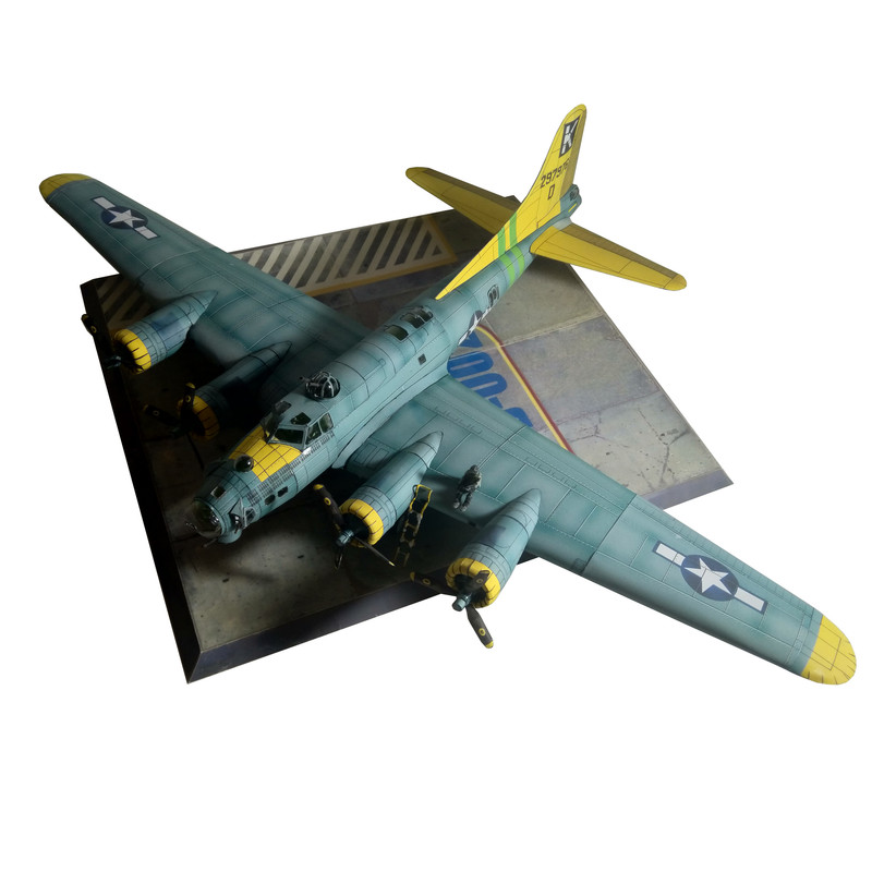 ساختنی مدل بمب افکن کد B-17