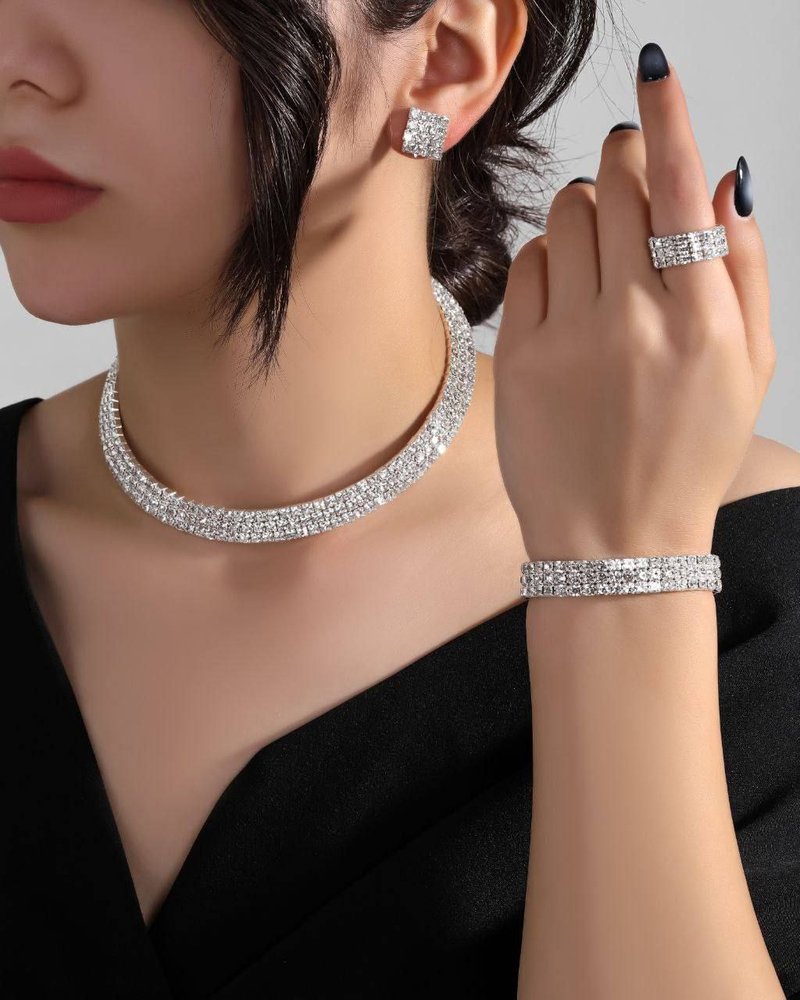 سرویس گردنبند طوق سه رج کد A133