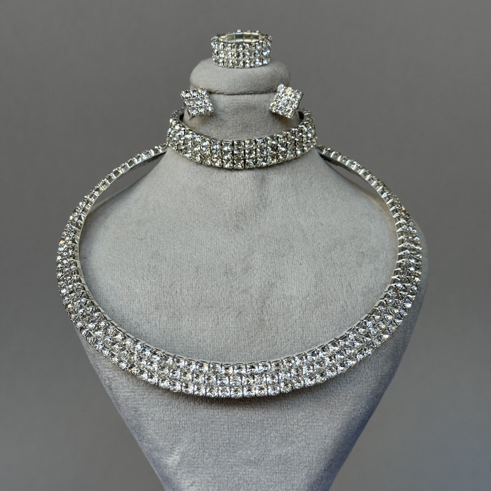 سرویس طوق سه رج
