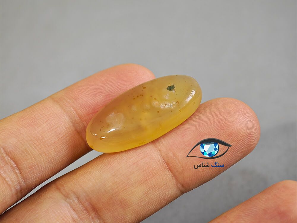 عقیق زرد بیضی درشت 5.6 گرم