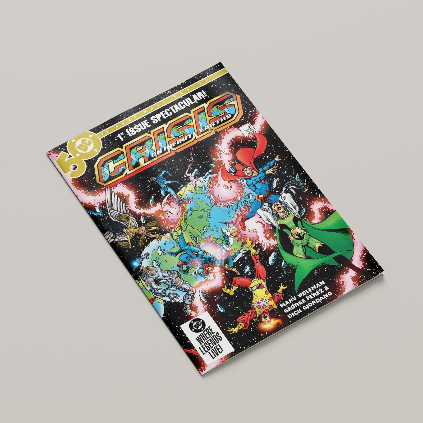 کامیک Crisis on Infinite Earths #1