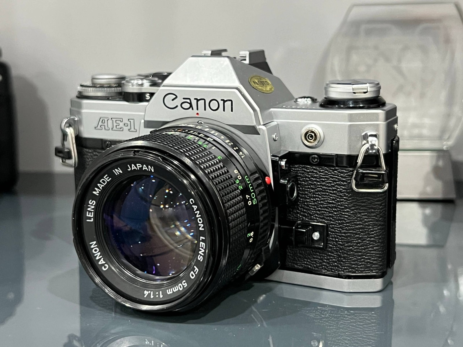 Canon AE-1 + 50mm 1:1.4