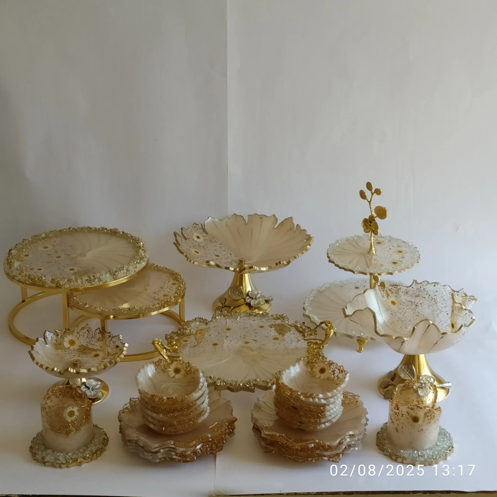 سرویس پذیرایی گل بابونه 12 نفره