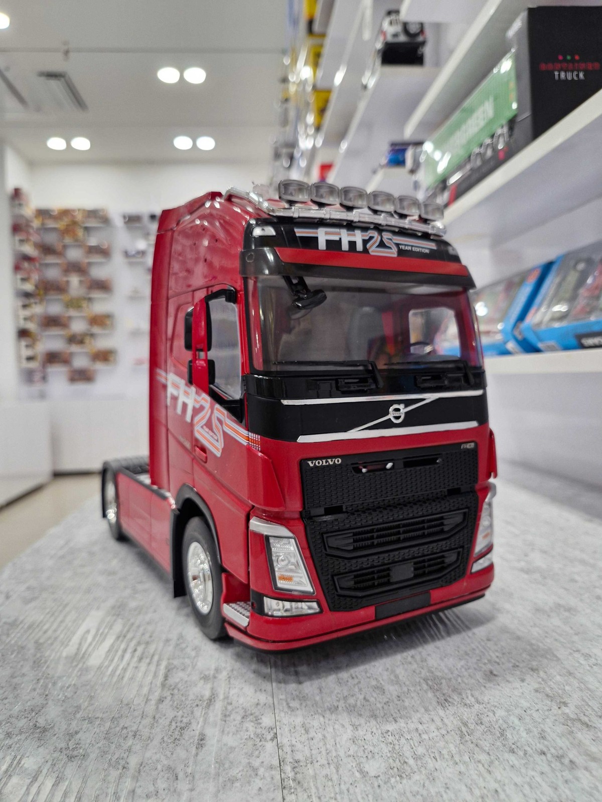ولوو VOLVO FH16