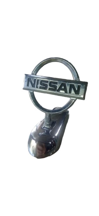 آرم روی کاپوت فلزی طرح NISSAN