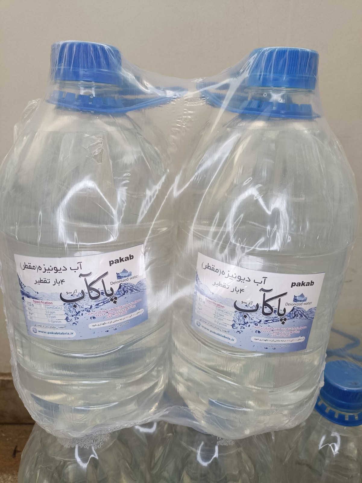 آب مقطر ۴لیتری4بار تقطیر