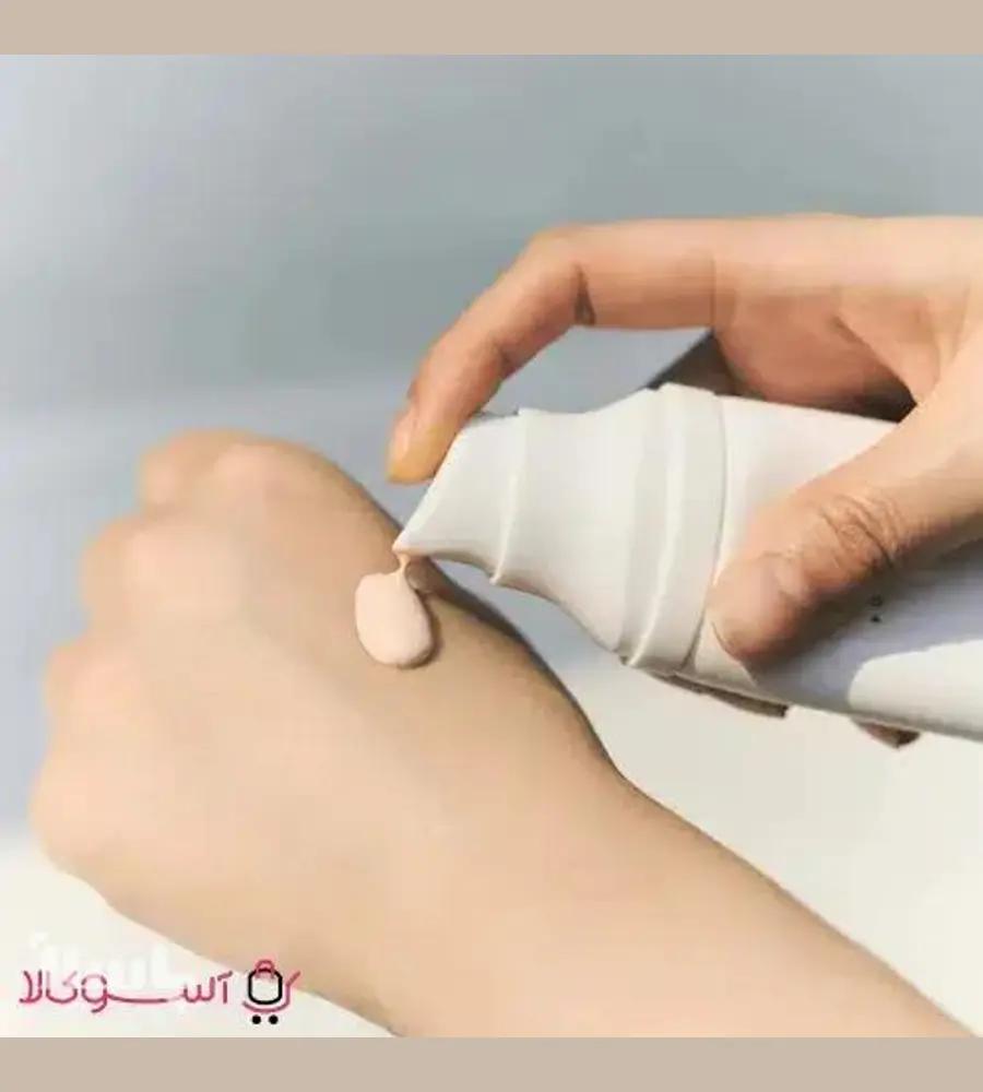 جزئیات محصول ضد آفتاب ضد لک و روشن کننده سنتلا مدل tone-up حجم 50 میل