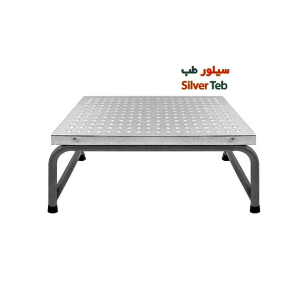 تک پله کنار تخت بیمار ا Single step next to the patient bed