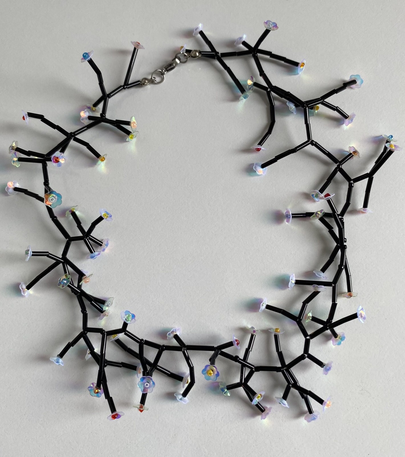 گردنبند غنچه سیب