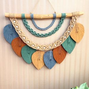 اویز رنگین کمونی مکرومه برگی