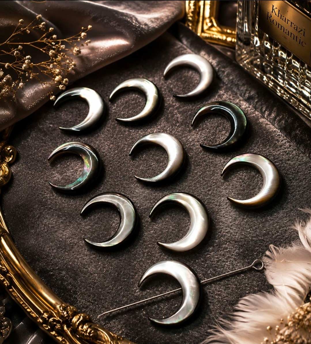 آویز صدف مدل ماه