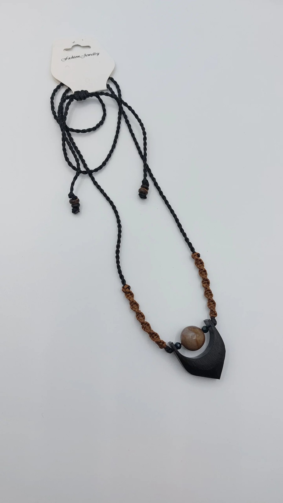 گردنبند آبنوس و گوی بزرگ