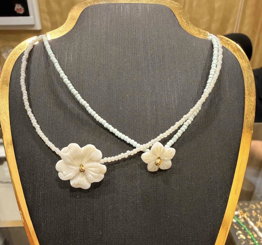 گردنبند بچگانه طلا ۱۸ عیار چوکر صدف وگوی طلا گالری طلای آژو
