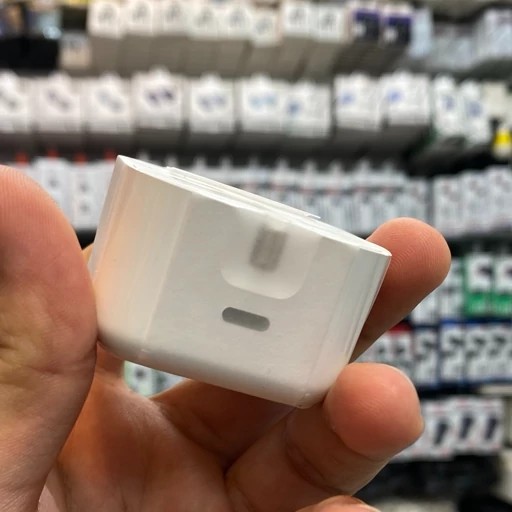 کلگی 20W وات ایفون 11