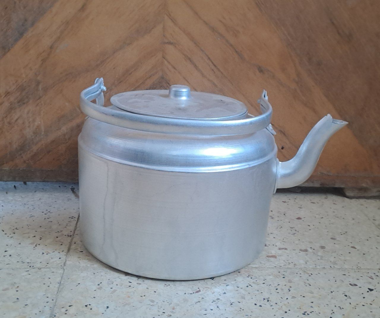 کتری روحی ۵۰ سفید