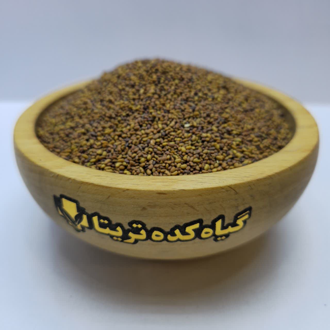 تخم یونجه