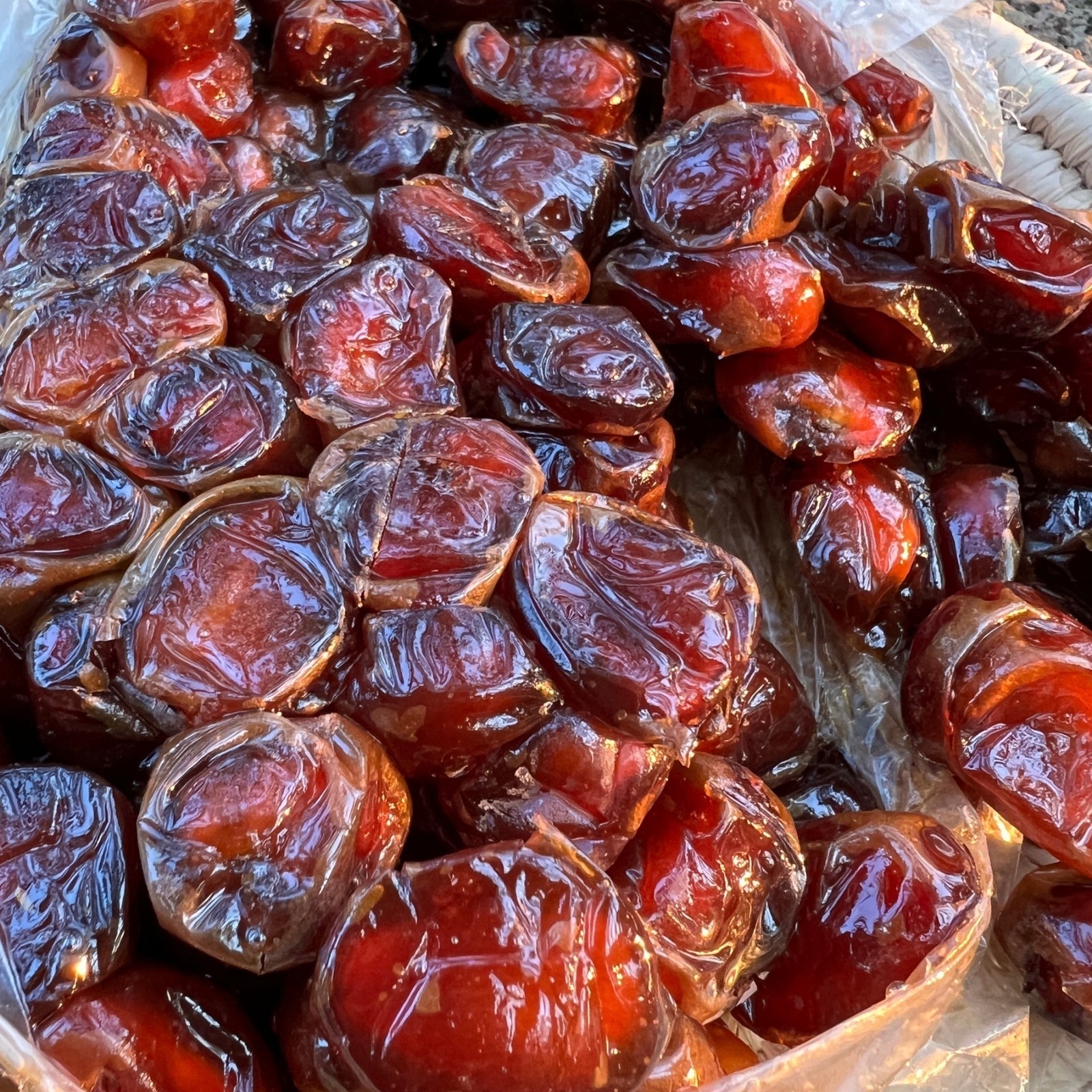 برحی اعلا با شیره طبیعی سنتی (مچبوس)