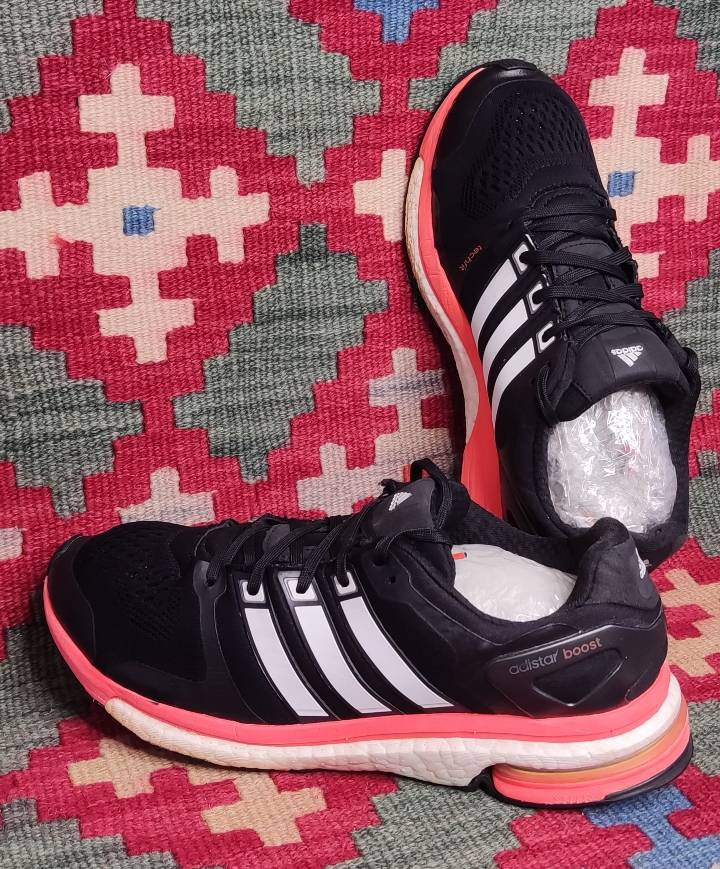 کفش Adidas
