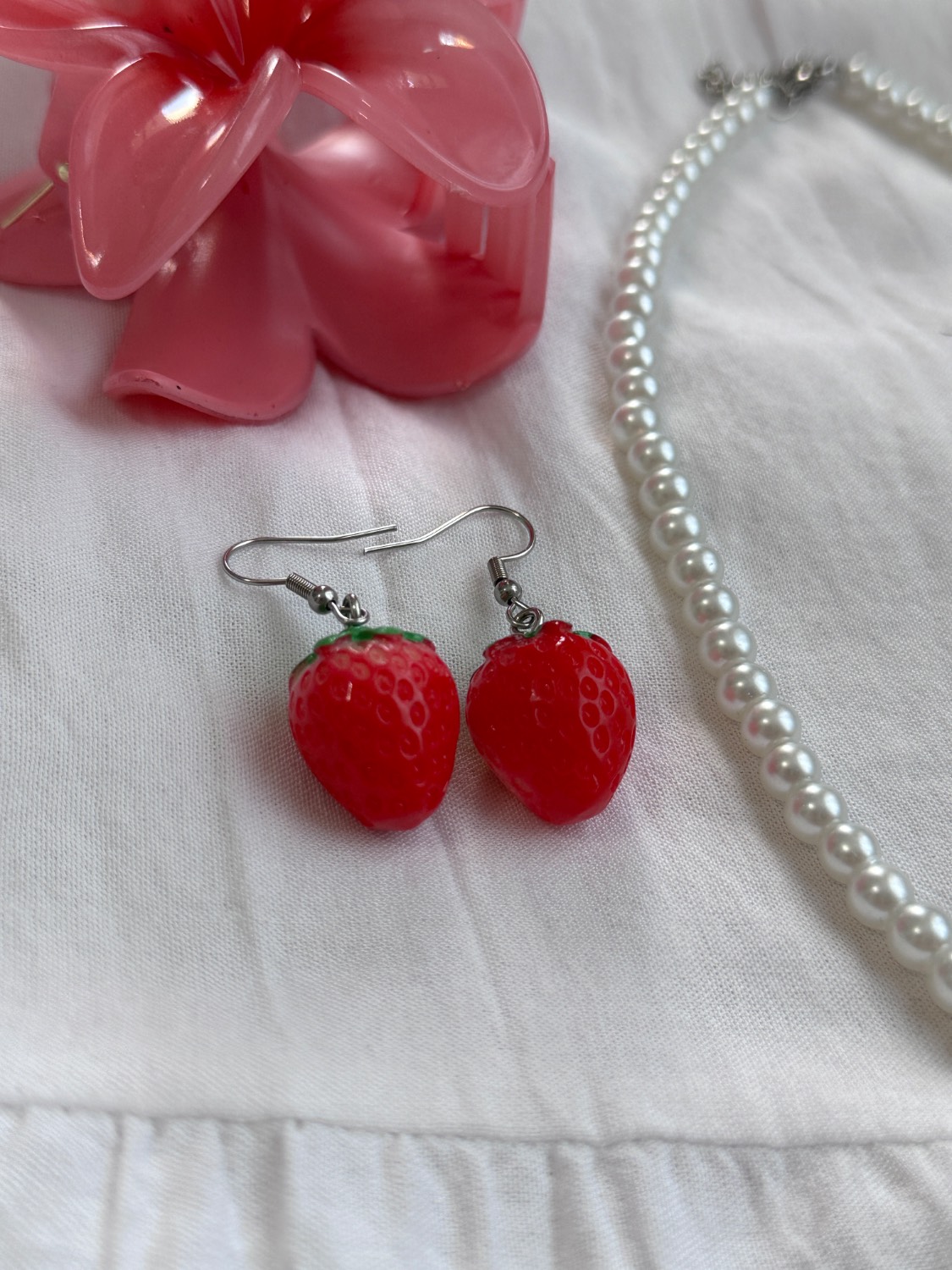 گوشواره توت فرنگی: Berry Bliss