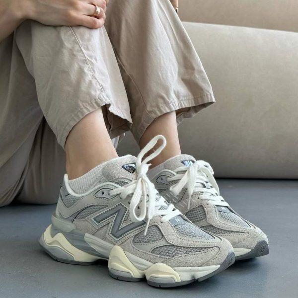 کتونی نیوبالانس 9060 زنانه New balance 9060