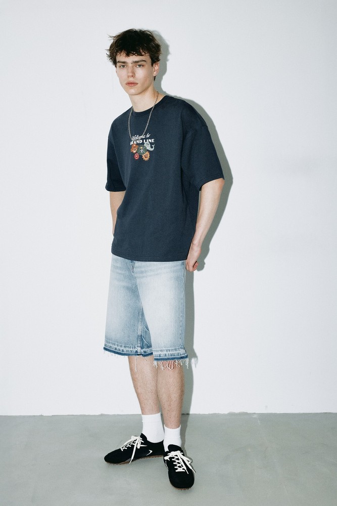 تیشرت Pull & Bear One Piece Grand Line اورجینال