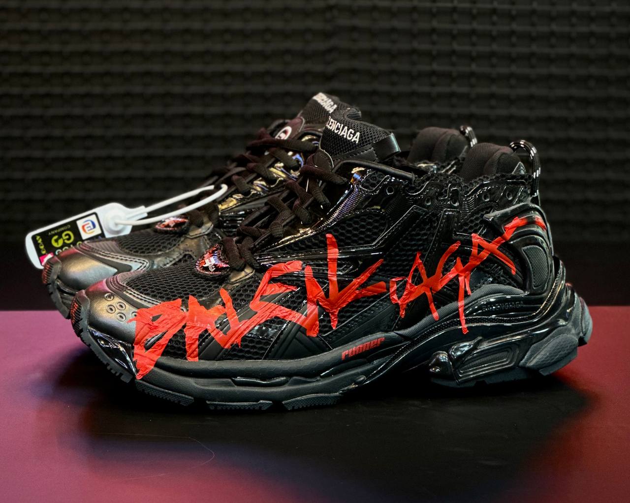 کتونی بالنسیاگا رانر مشکی قرمز BALENCIAGA RUNER Black Red