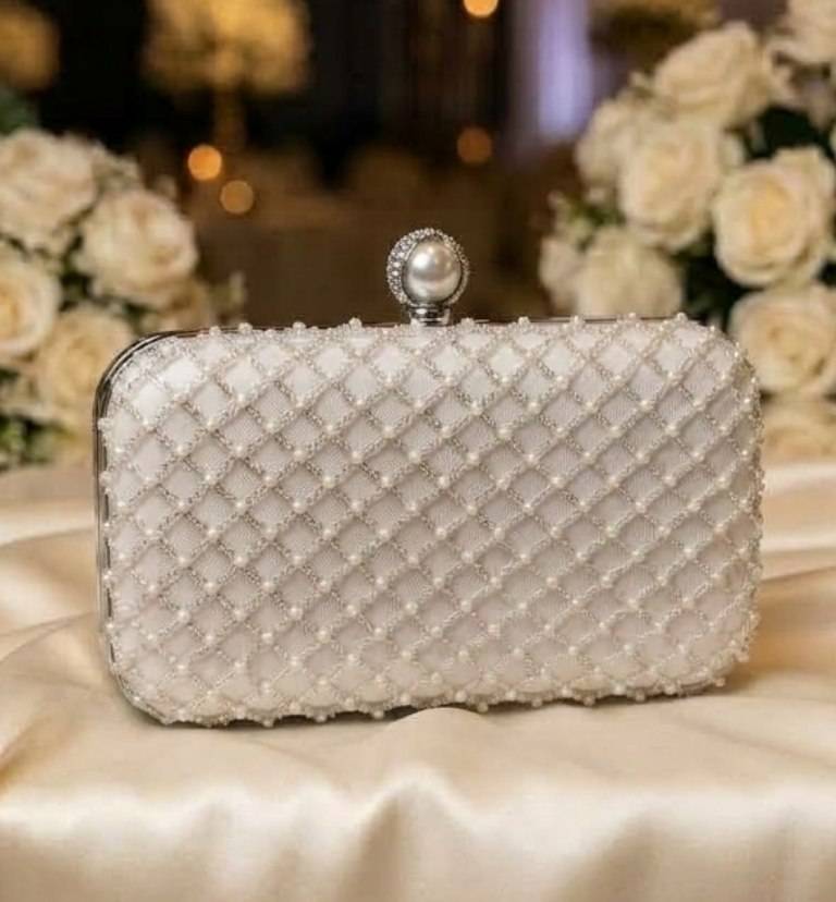 کیف عروس مدل ملودی نقره ای