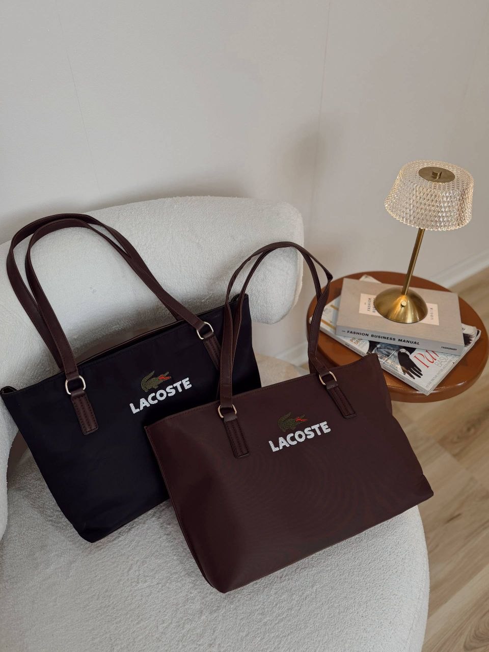 کیف زنانه سایز بزرگ Lacoste