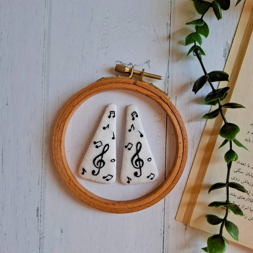 گیره مثلثی نت موسیقی