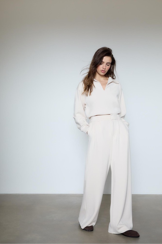 شلوار شیک زنانه بافتنی کرم Stradivarius