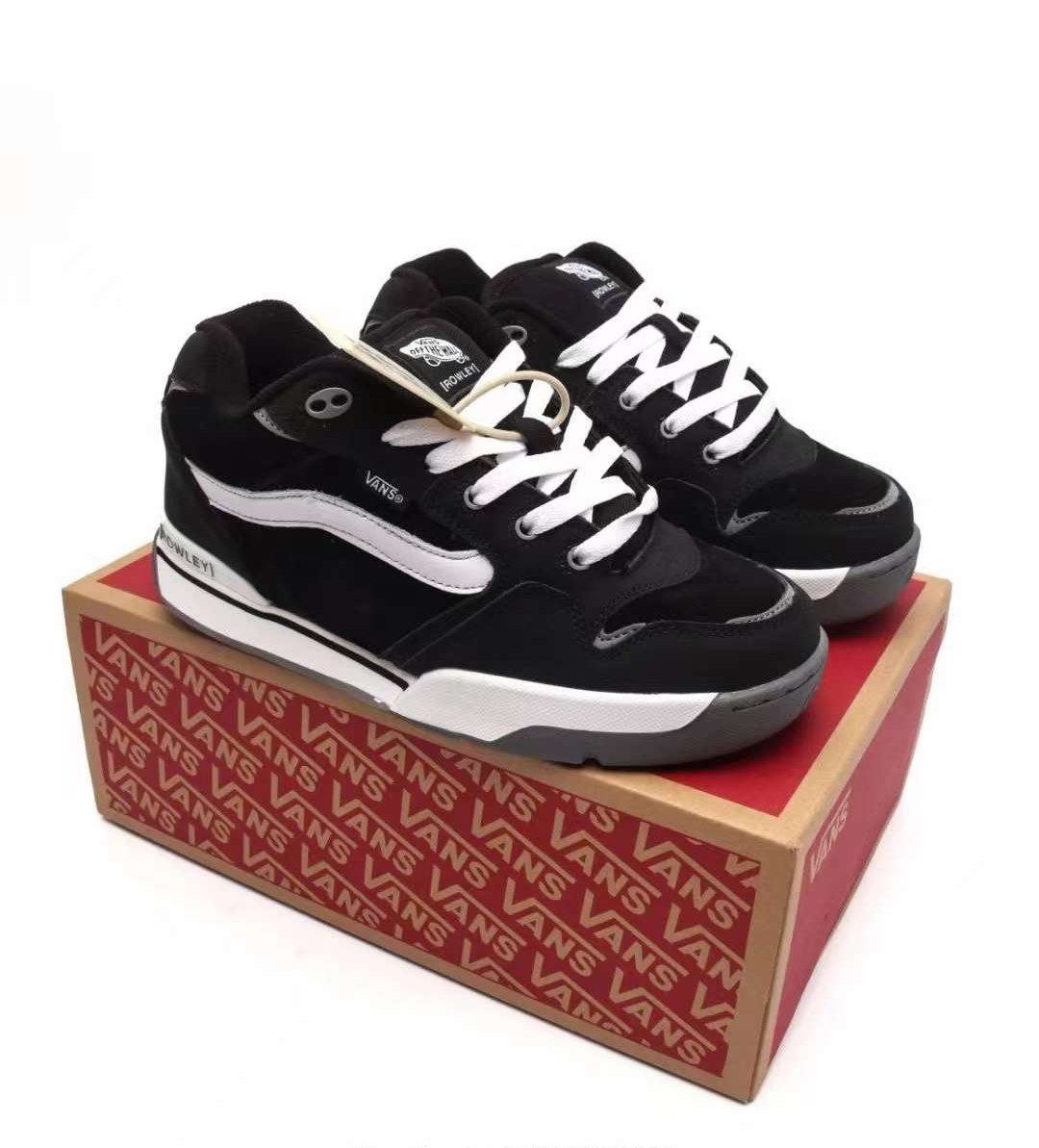 ونس رولی مشکی سفید Vans ROWLEY