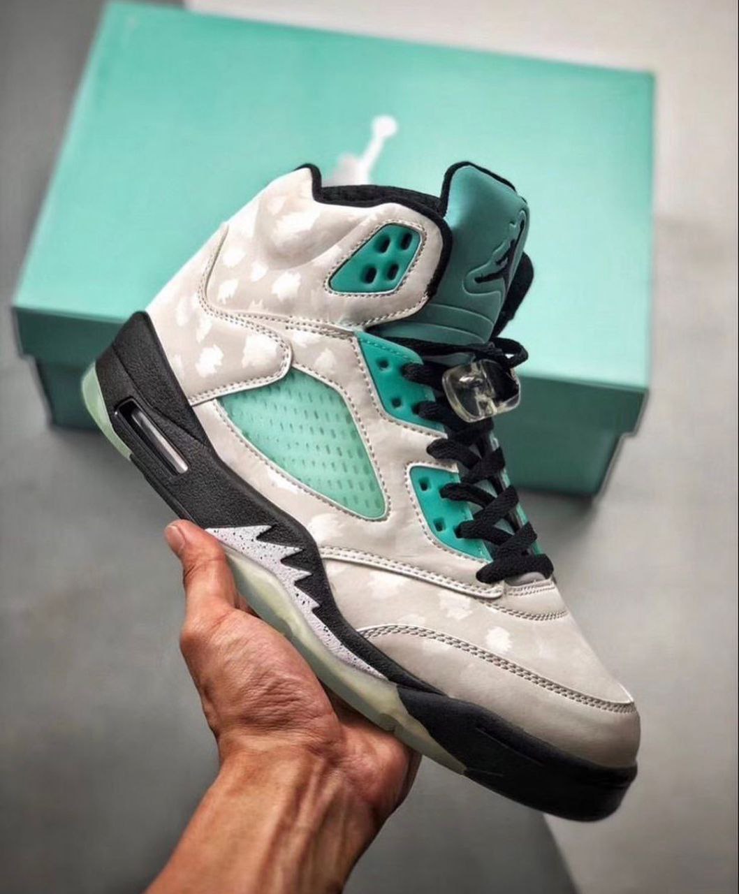 نایک ایر جردن ۵ آیلند سبز Nike air jordan 5 Island Green