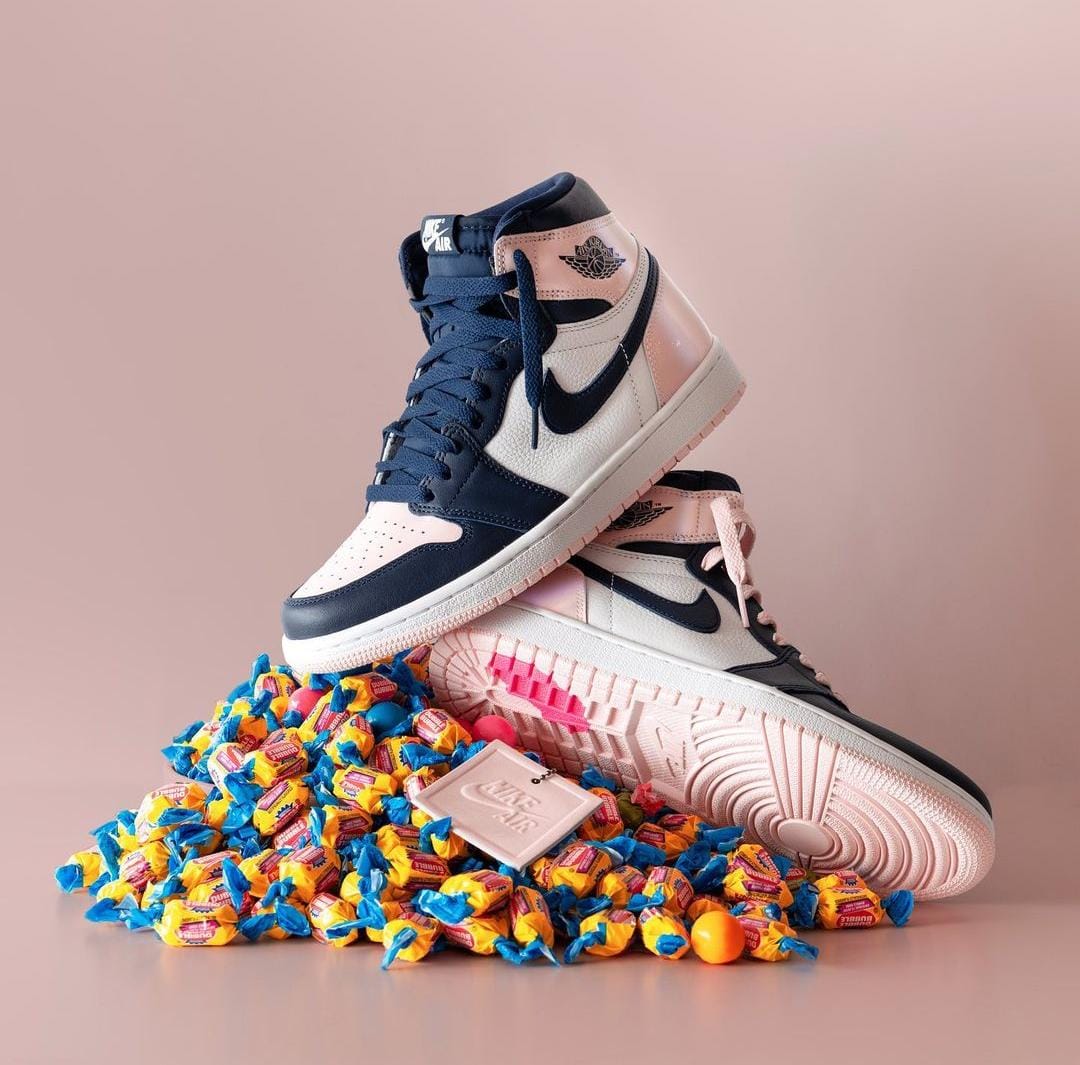 نایک ایر جردن ۱ ساقدار بابل گام صورتی سورمه ای ورنی Jordan 1 bubble gum pink navy