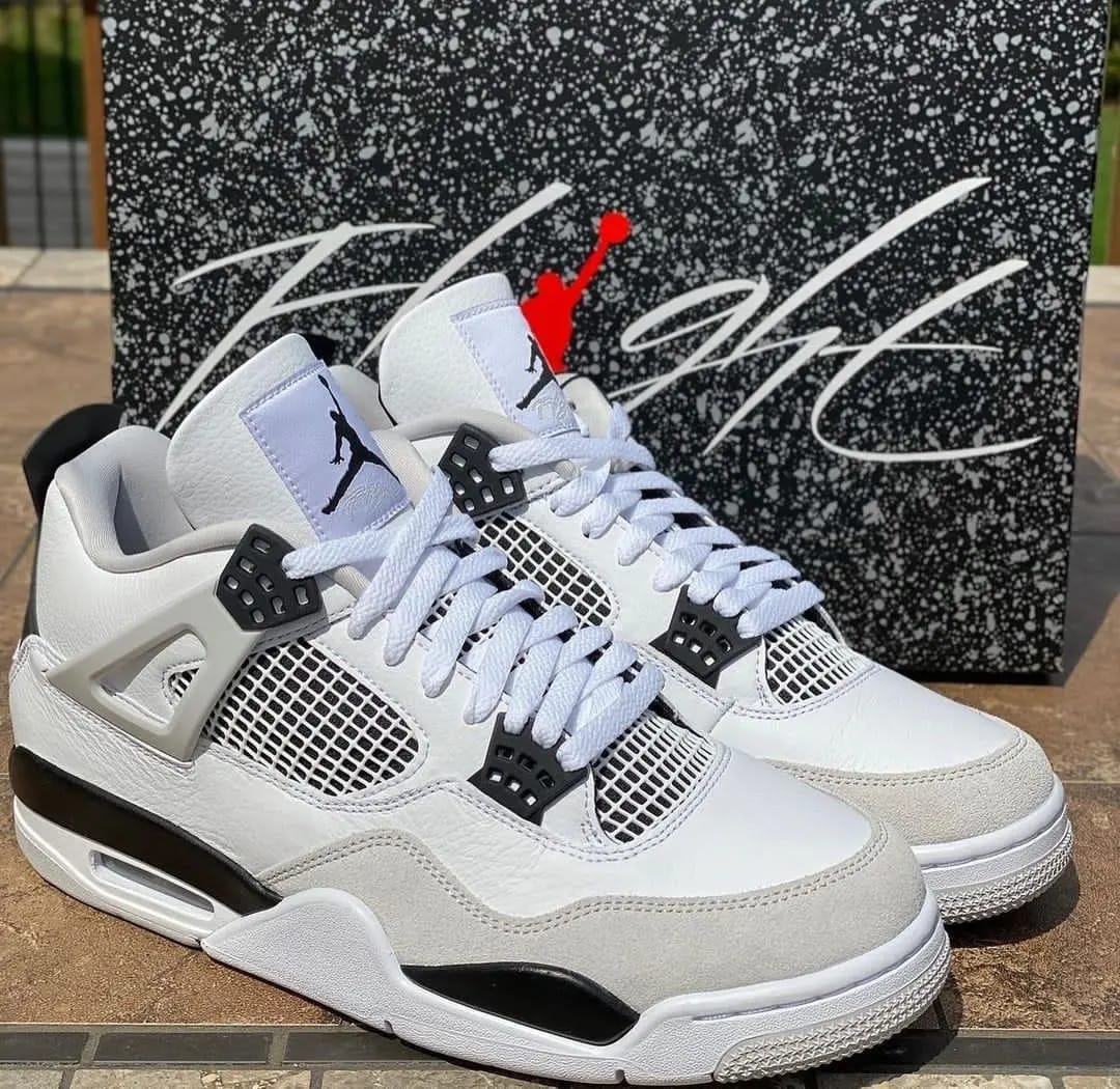 نایک ایر جردن ۴ میلیتاری Nike air jordan 4 military