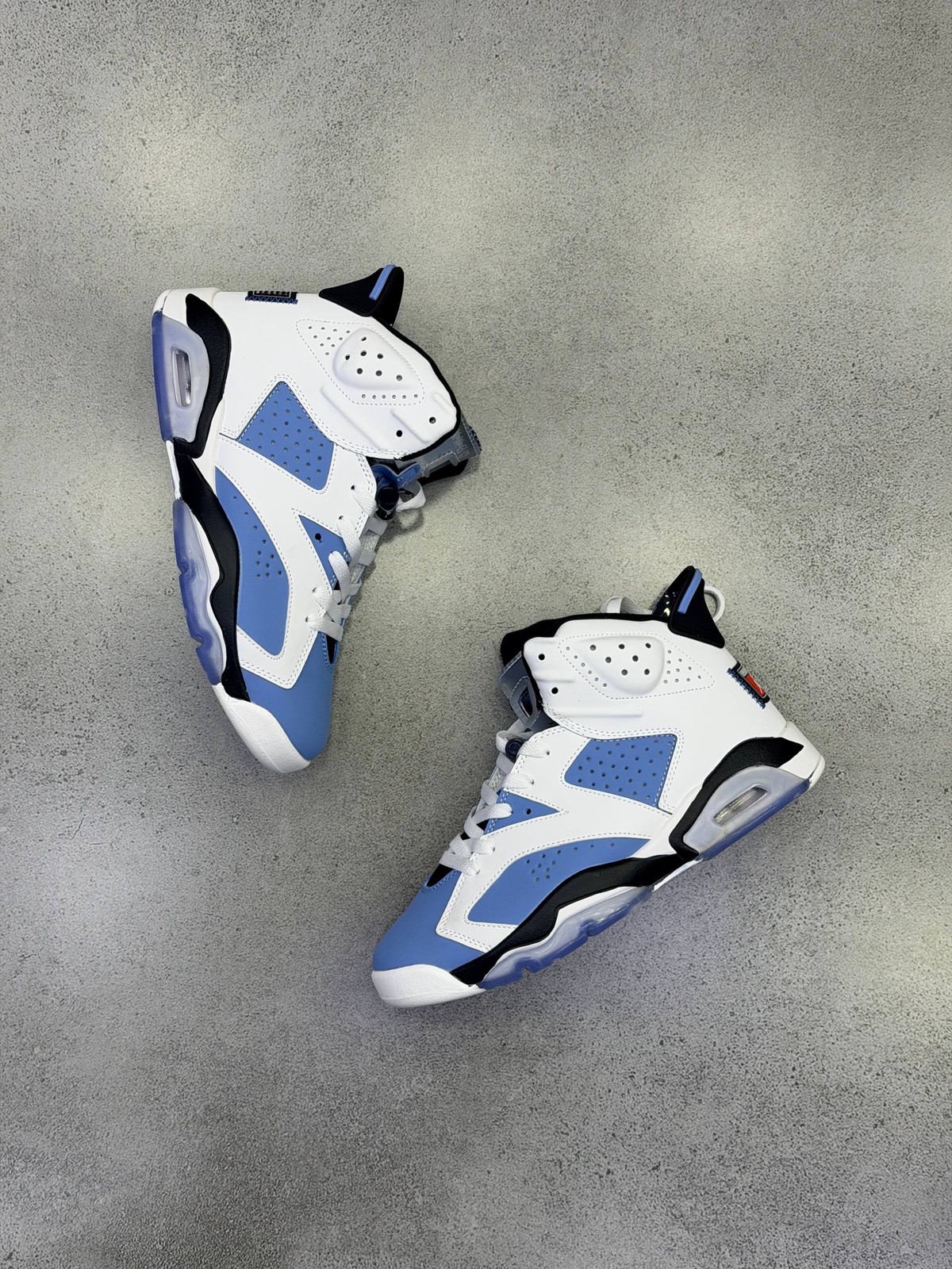نایک ایر جردن 6 یونیورسیتی بلو Nike Air Jordan 6 UNC University Blue