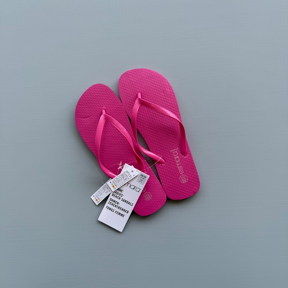 esmara Flip Flops (دمپایی انگشتی -فلیپ فلاپ )