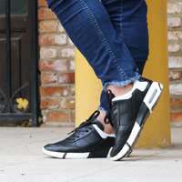 کتانی رانینگ چرم کلاسیک سفید مشکی Sample Classic leather Black White