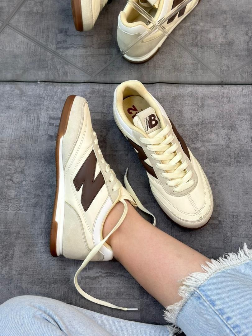 کتانی New Balance