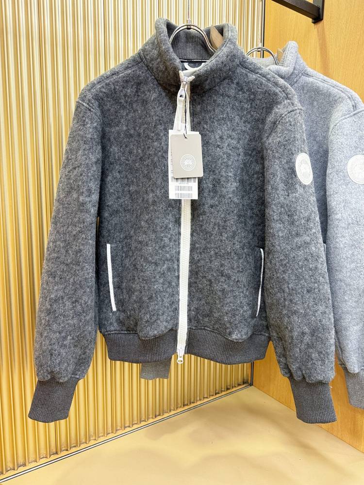 کاپشن مردانه برند Canada Goose