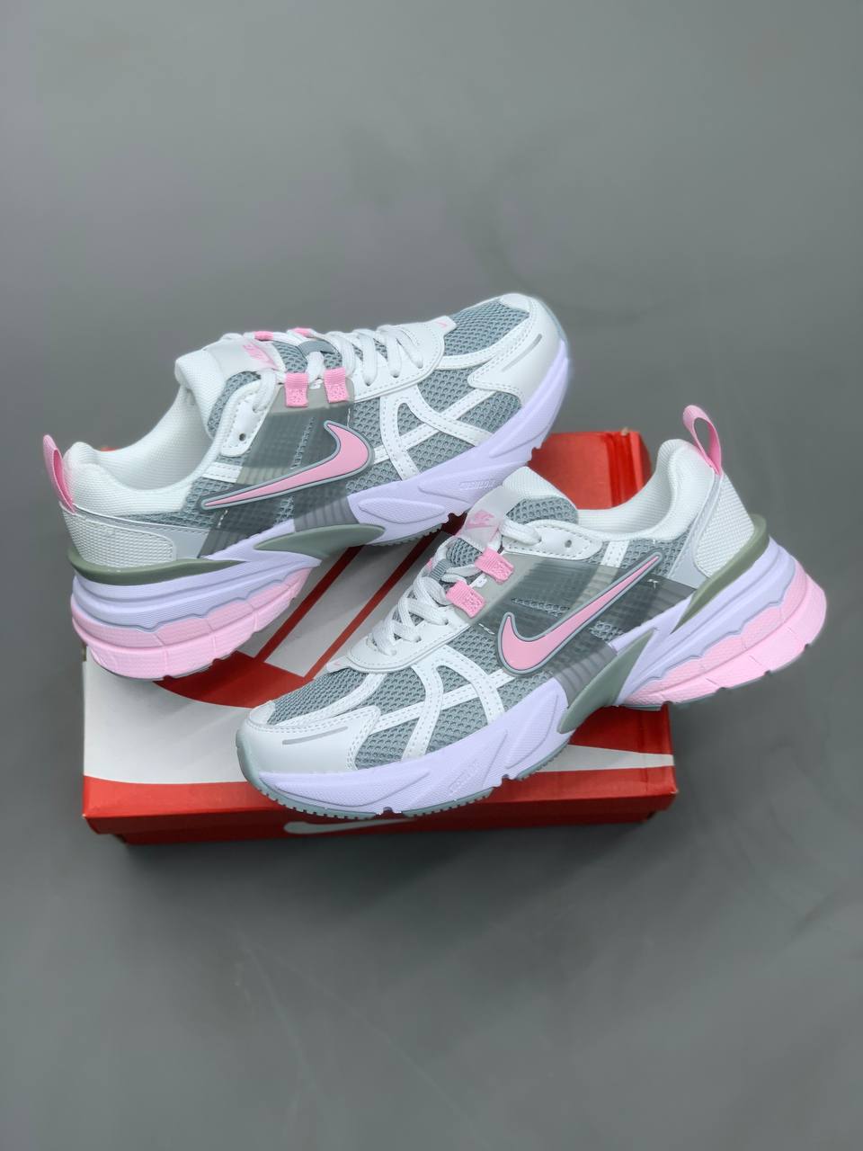 کتونی نایک V2K Bubblegum Pink Nike V2K Bubblegum Pink