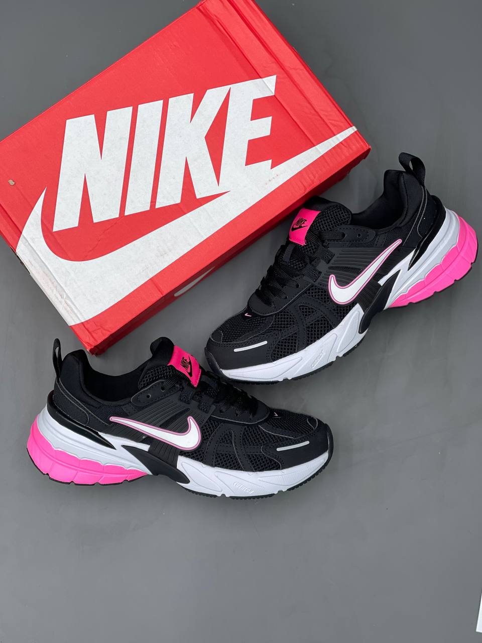 کتونی نایک (black – pink) V2k Run (black - pink) Nike V2k Run