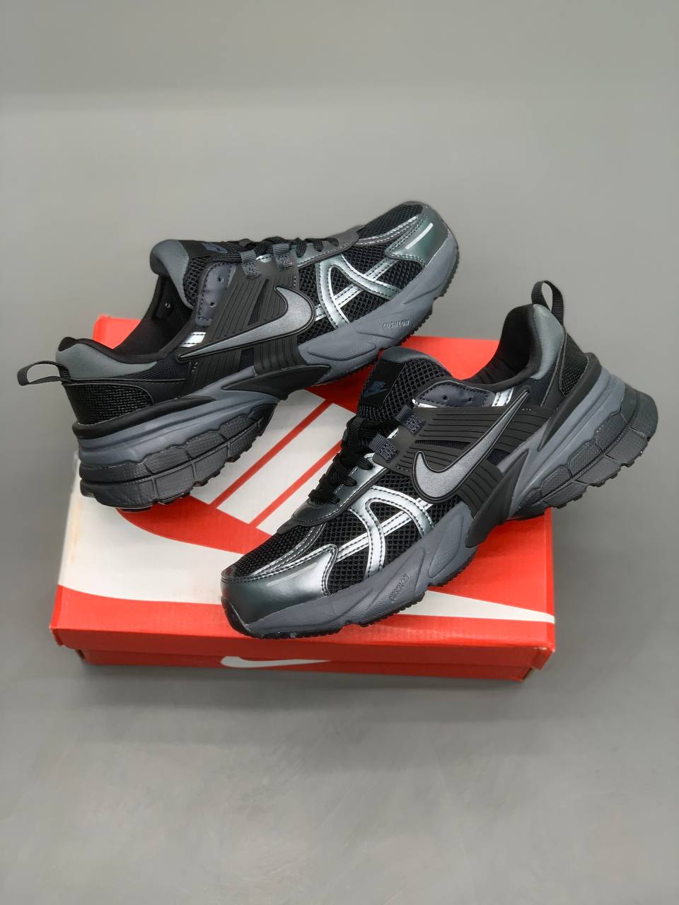 کتونی نایک (balck – gray) V2k Run (balck - gray) Nike V2k Run