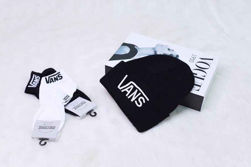 کلاه بافت vans