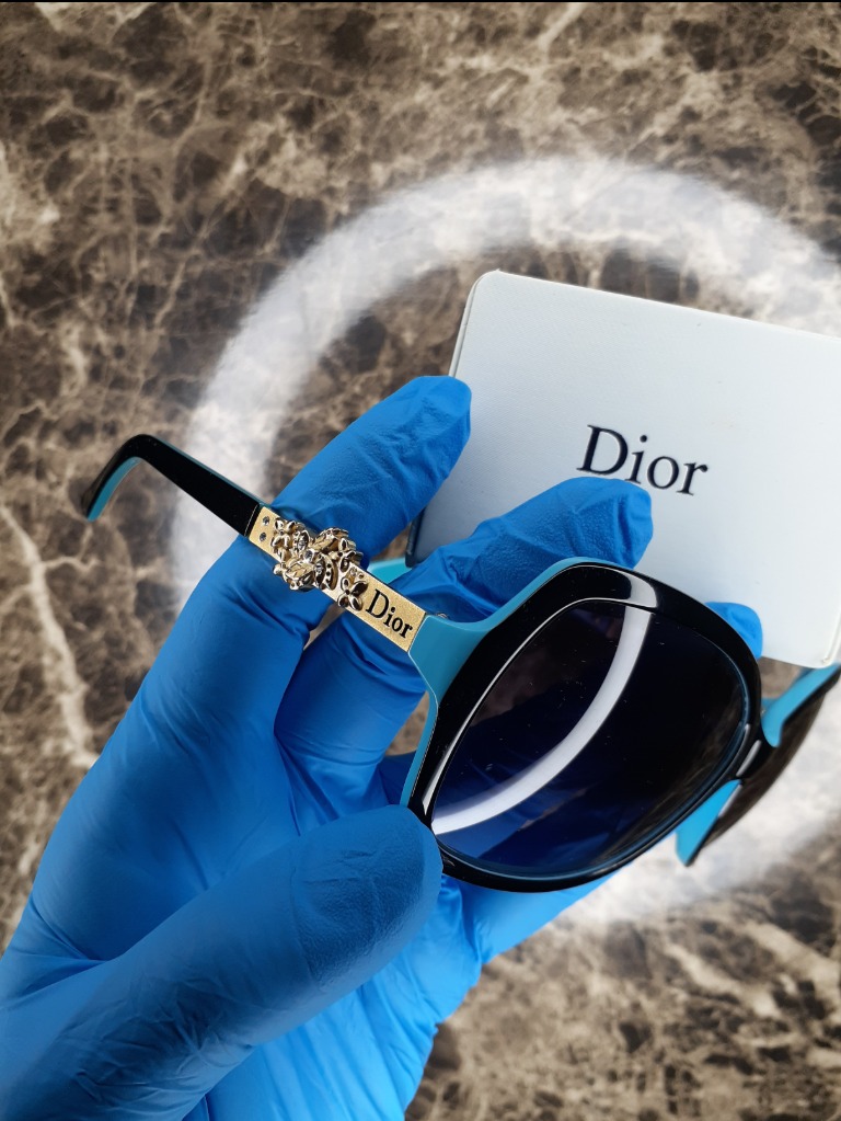 عینک زنانه مجلل دیور اصل با طراحی دورنگ و کیفیت عالی، استایلی بی‌همتا برای شما - Elegant Dior Women's Sunglasses