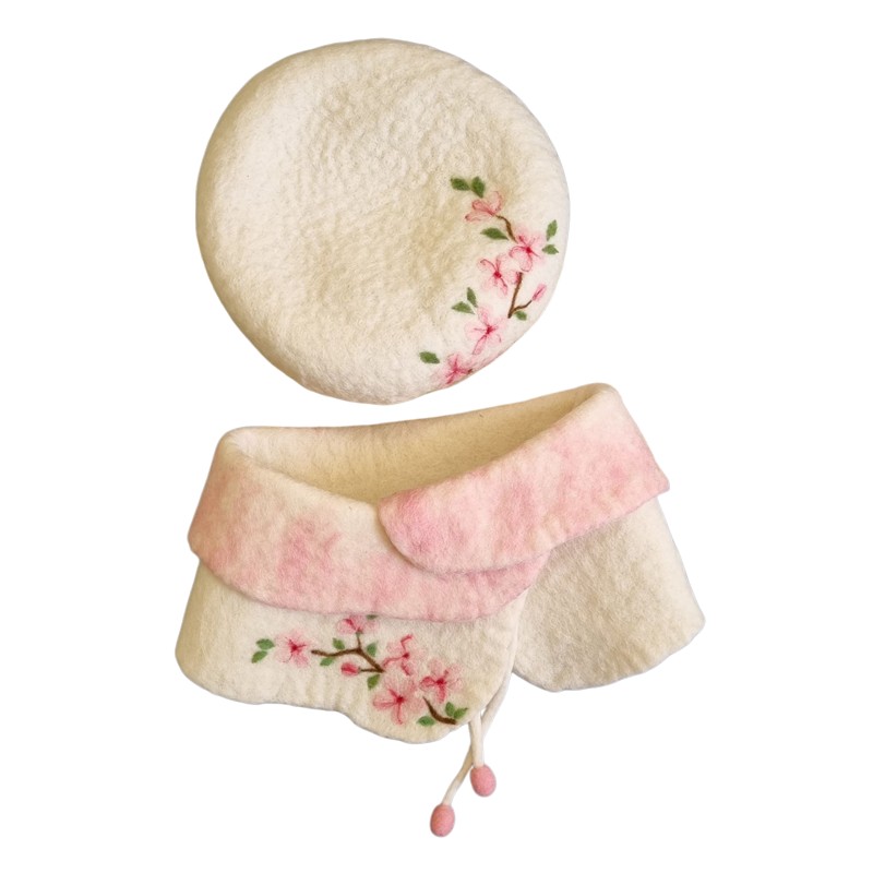 Felt Set Hat And Collar Shawel With A Flat Blossom Design – Hoorfelt Brand