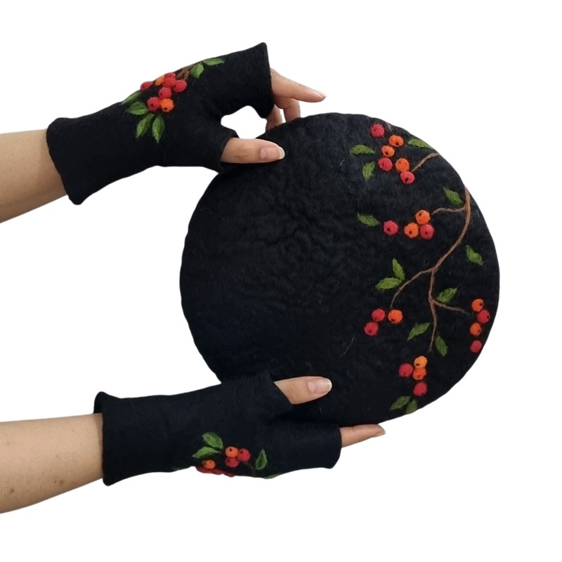 Pyracantha Felt Hat and Gloves Set – Hoorfelt Brand