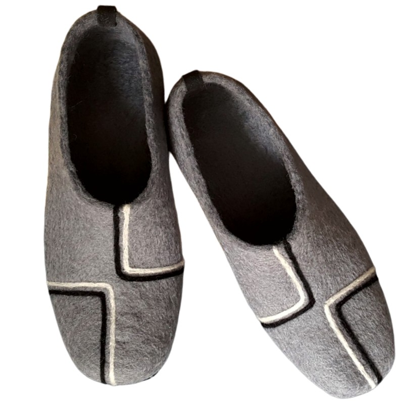 Striped Felt Slippers – Hoorfelt Brand