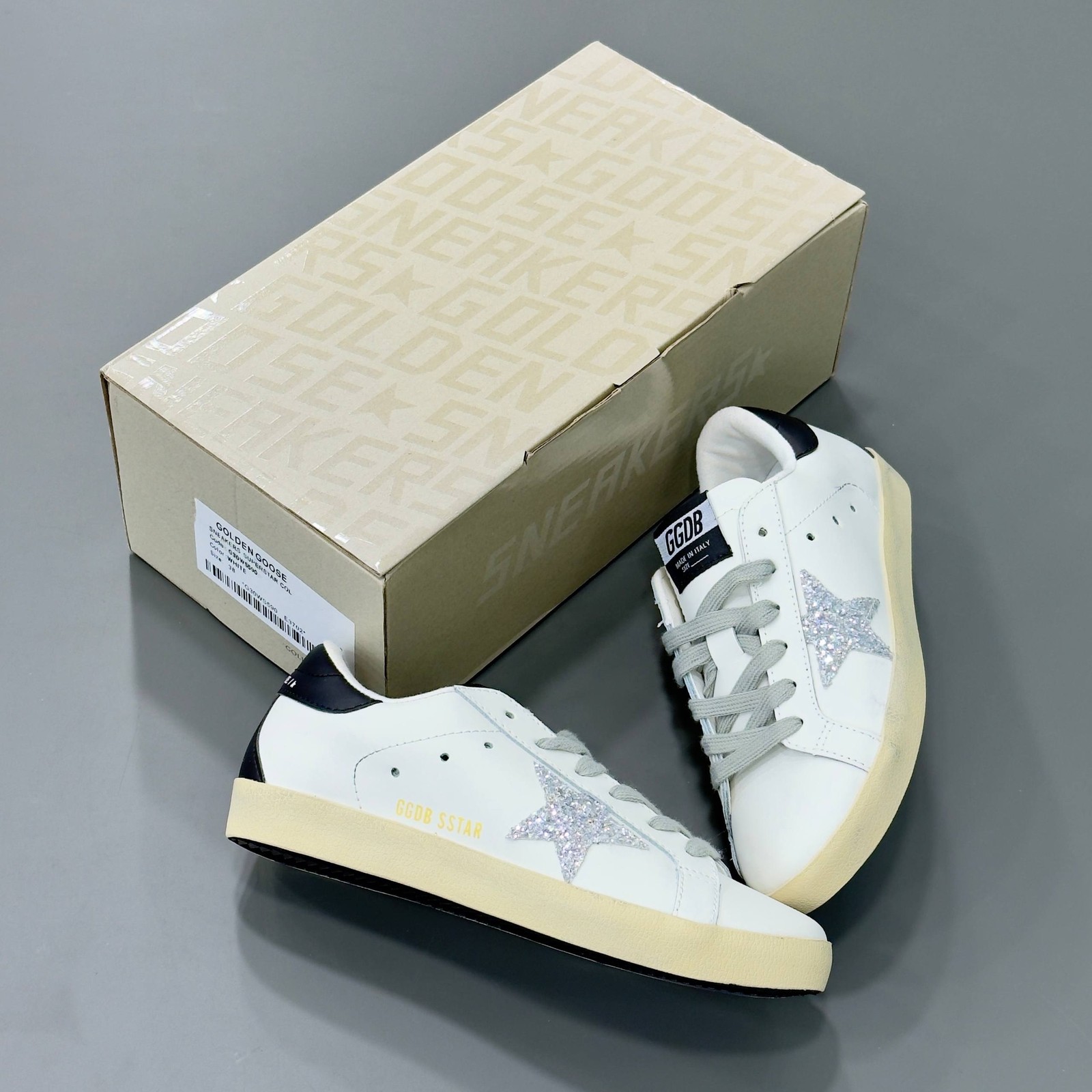 کتونی گلدن گوس زنانه golden goose